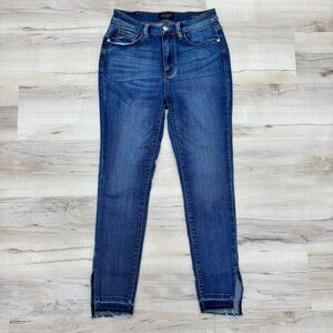 Judy Blue Skinny Fit Blue Jeans Women’s split hem Sz 5/27